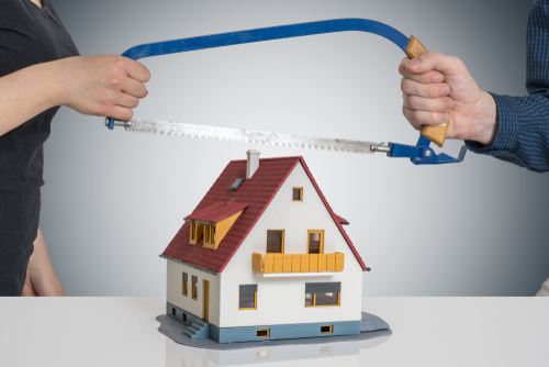 When Divorcing, Do You Sell the House?